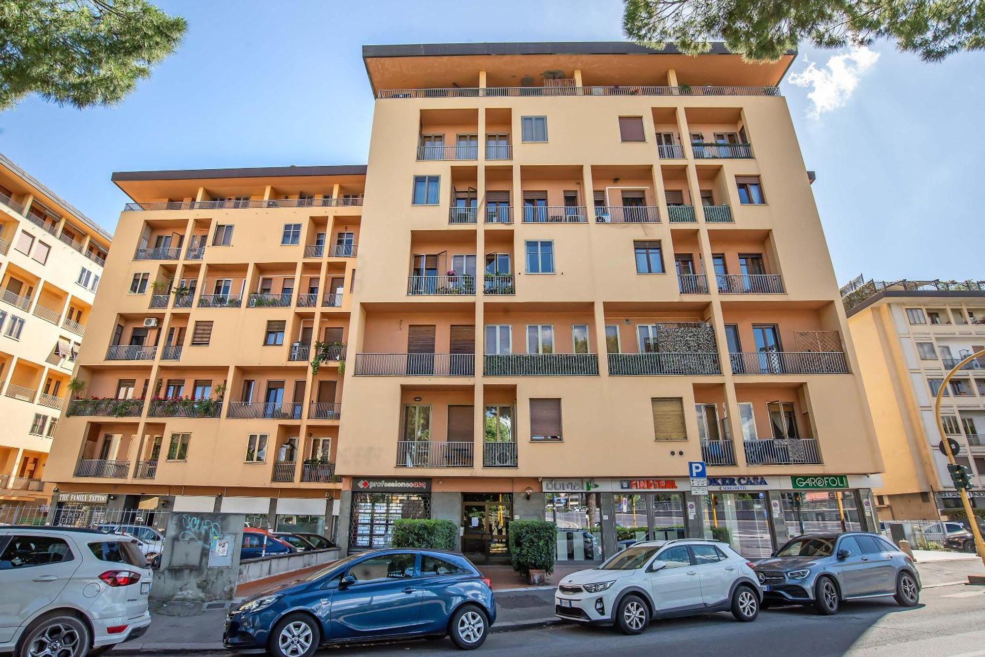 Lusa Suite With Free Private Parking Florencja Zewnętrze zdjęcie